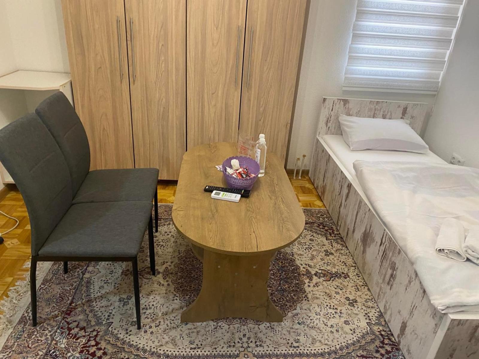 Apartmani Hadzic Zivinice Oda fotoğraf